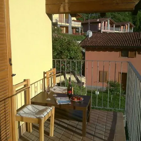 Vakantiehuis Gittana Sleeps 6 Pool Perledo